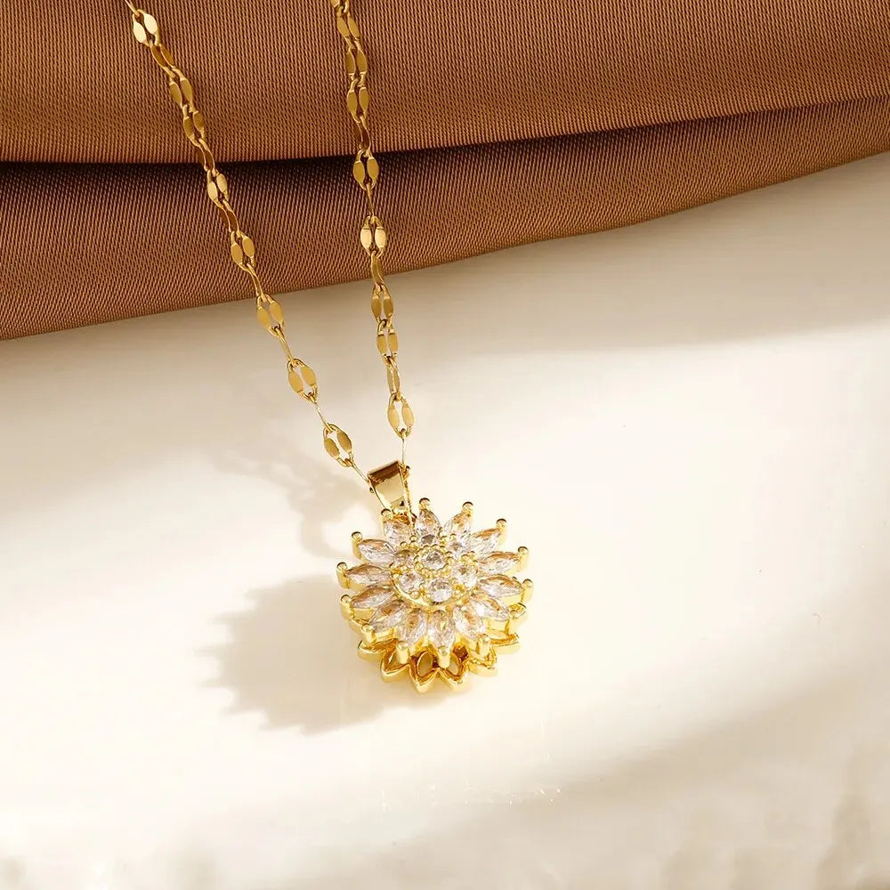 Spin Sunflower Necklace